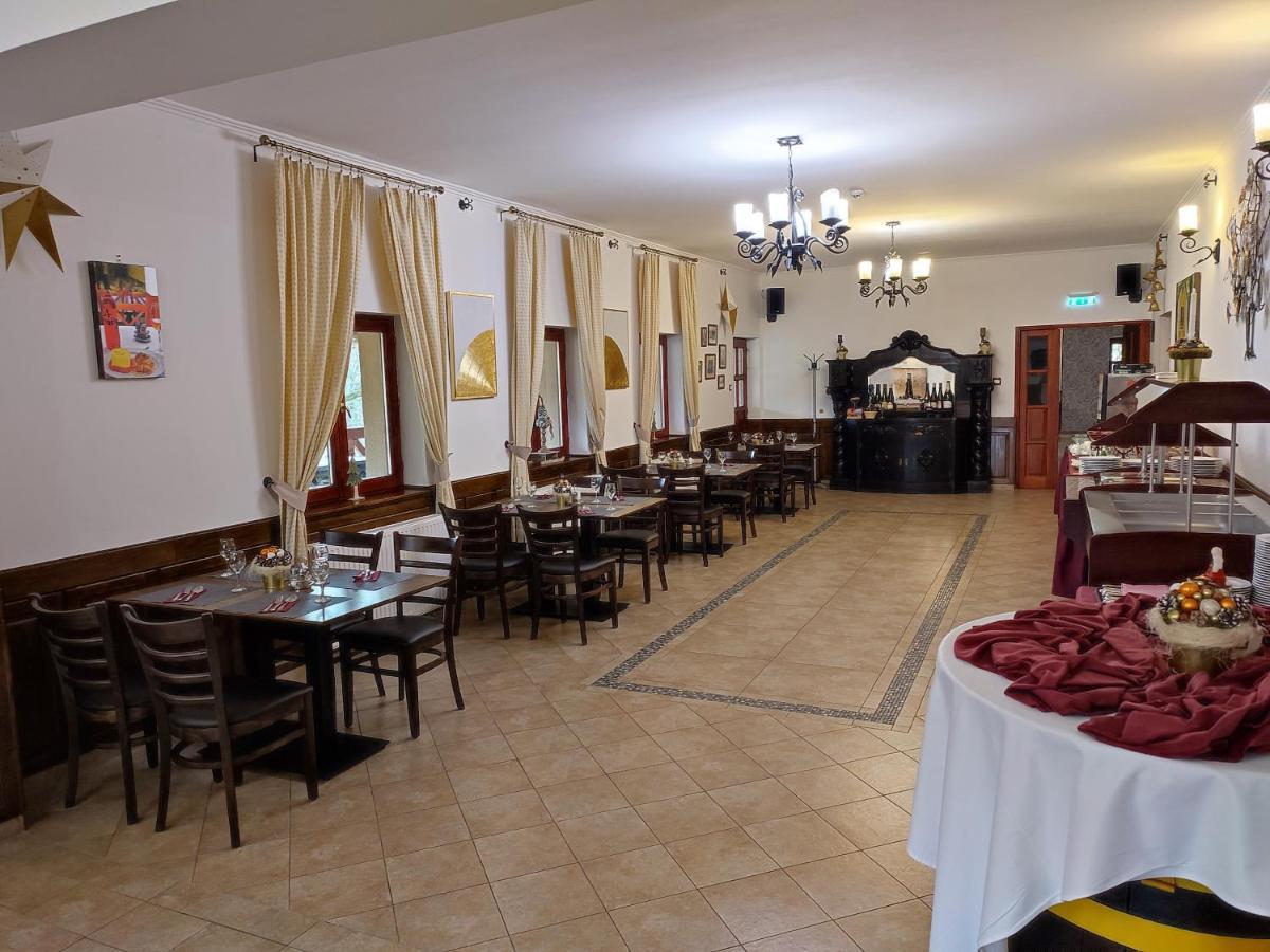 Borhotel Sziluett Farkasmaly Дьёндьёш Экстерьер фото
