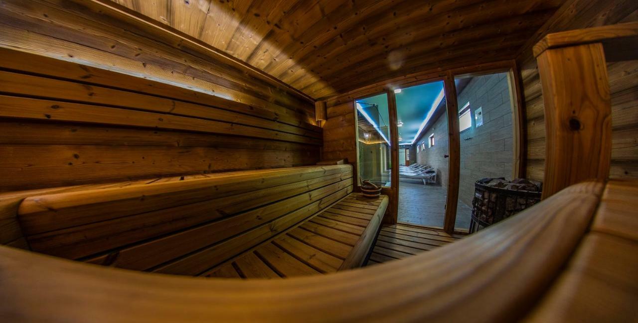 Borhotel Sziluett Farkasmaly Дьёндьёш Экстерьер фото