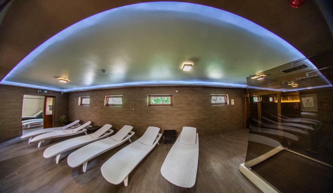 Borhotel Sziluett Farkasmaly Дьёндьёш Экстерьер фото